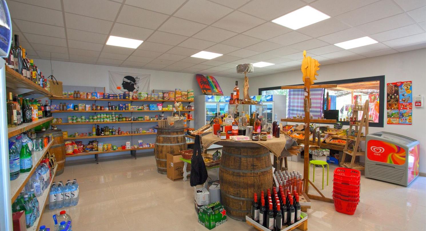 Epicerie du camping de Bagheera - Camping naturiste 4 étoiles au sud de Bastia