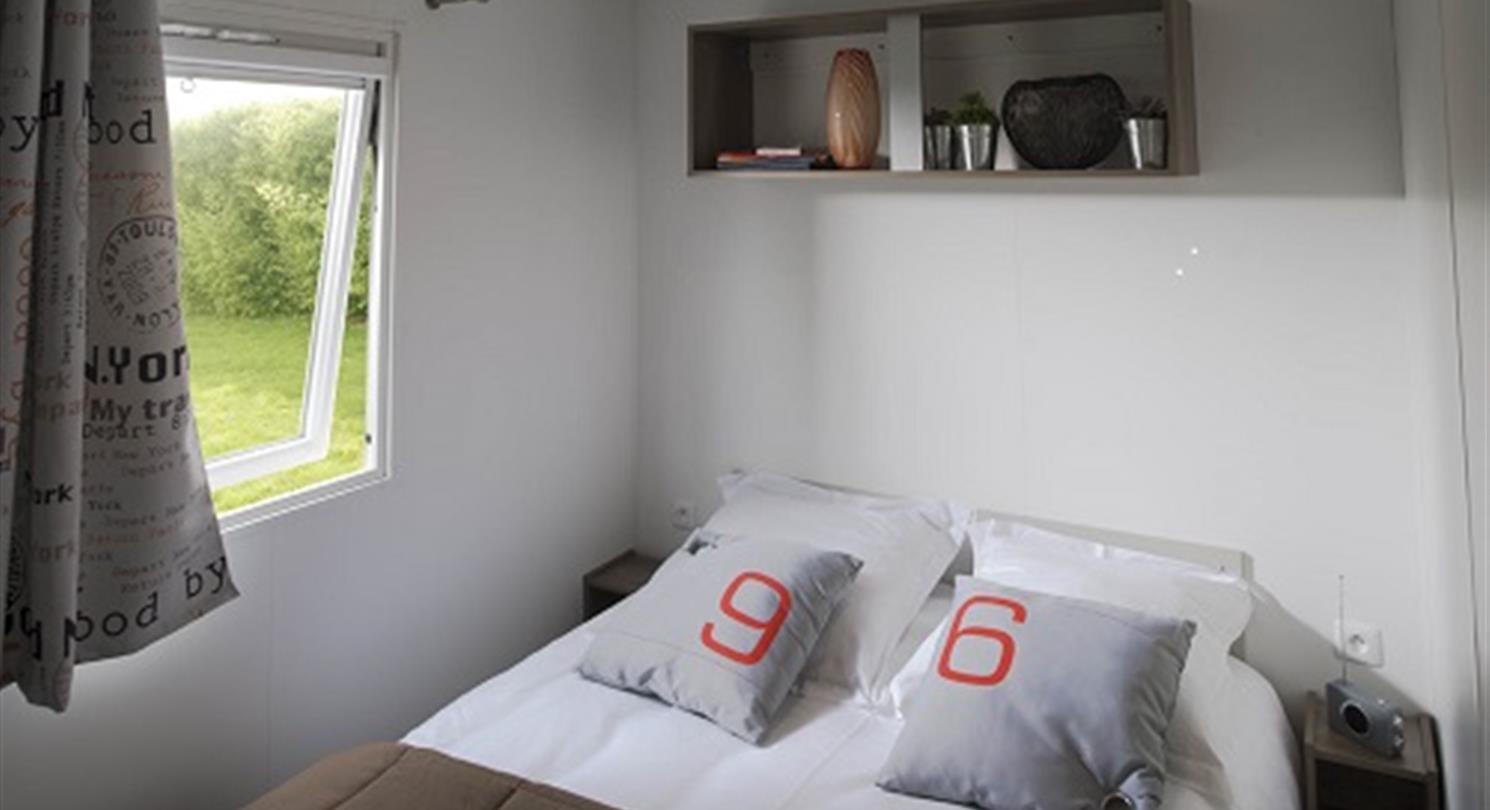Location mobil home au camping naturiste corse 4 etoiles - Domaine de Bagheera
