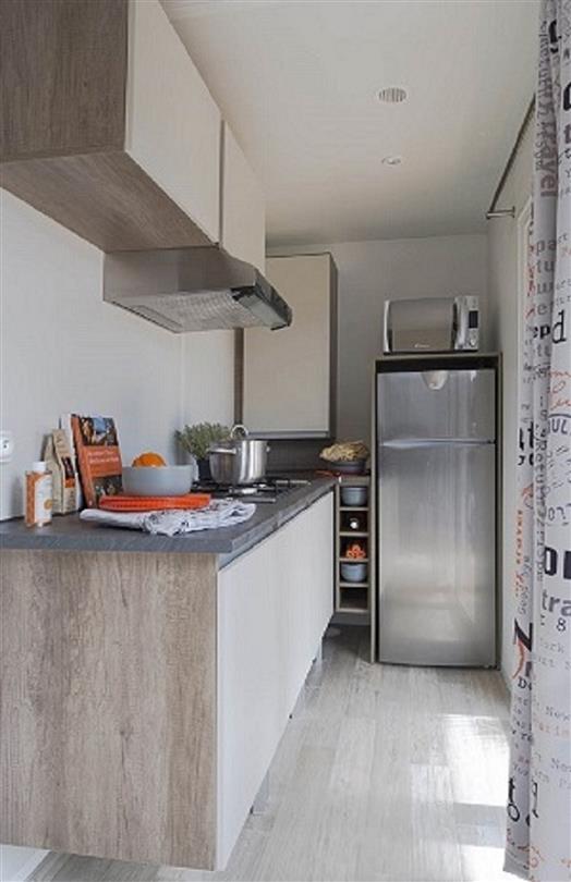 Mobil home vue mer pour 6 personnes en camping naturiste 4 etoiles au sud de Bastia