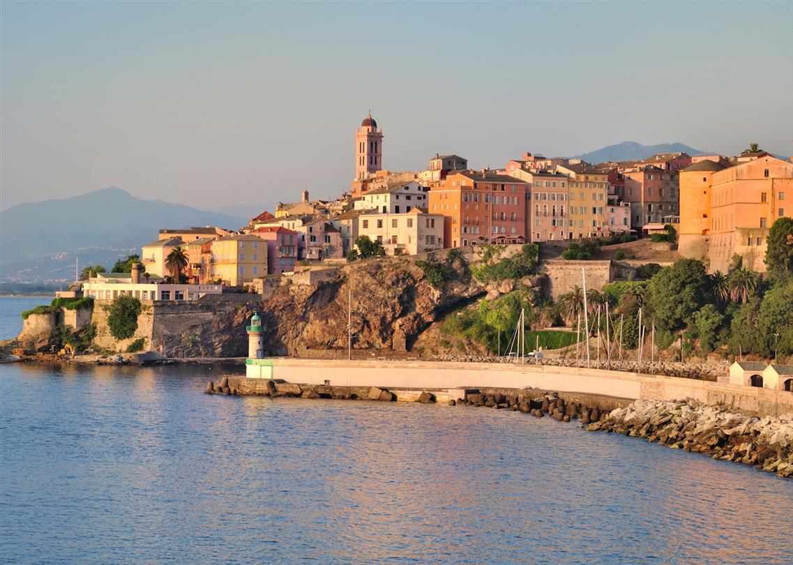 Découverte de la Corse - Domaine de Bagheera, camping naturiste corse