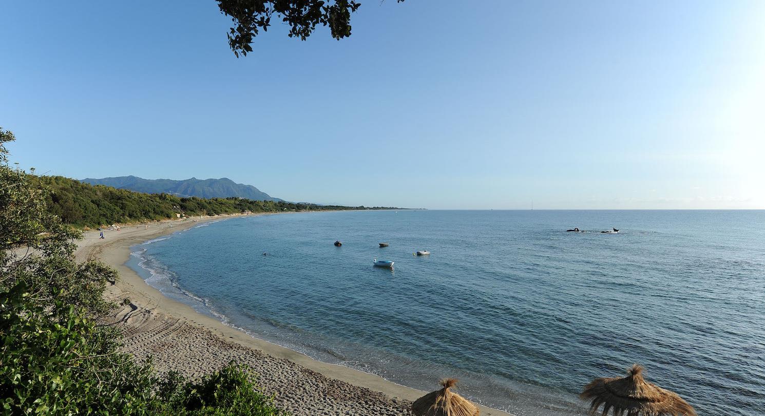 Plage naturiste Corse à Linguizzetta - Camping naturiste corse 
