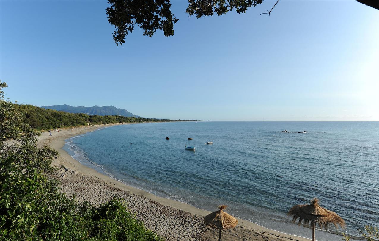 Plage naturiste Corse à Linguizzetta - Camping naturiste corse 