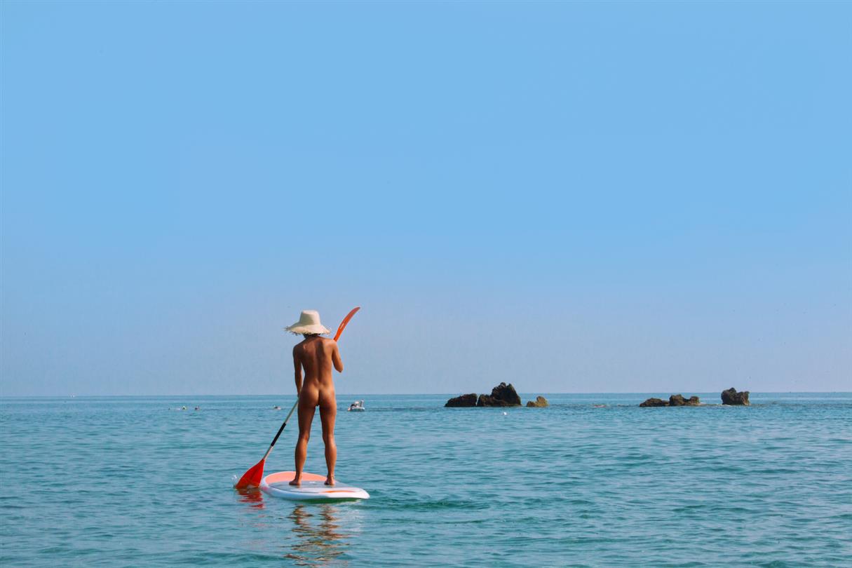 Location de Paddle à Bagheera, camping naturiste corse 