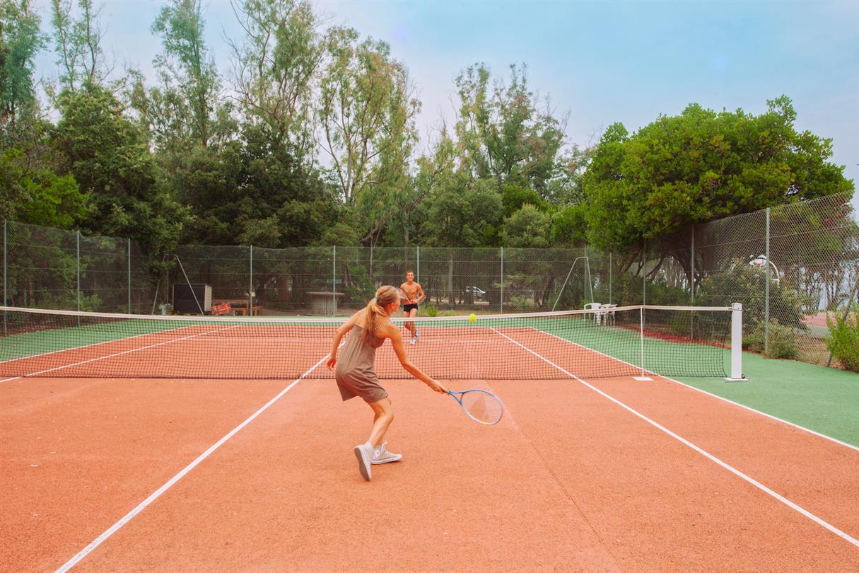 Location de court de tennis à Bagheera, naturisme corse 