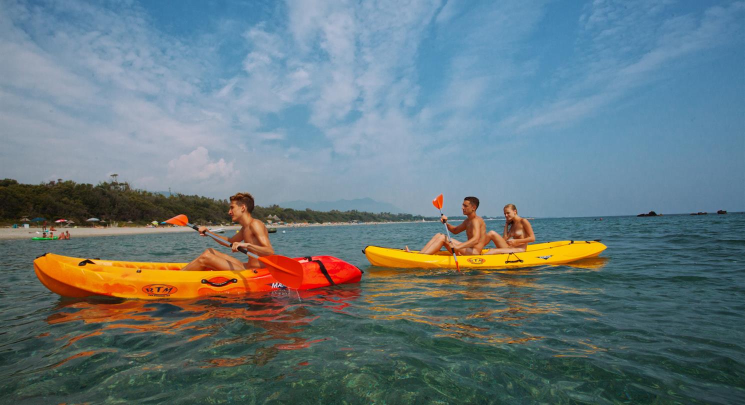 Location kayak de mer - camping naturiste 4 étoiles bord de mer Corse