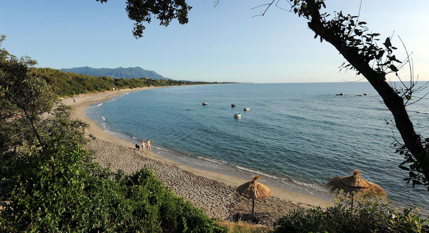 Plage naturiste proche de la forêt de Bagheera  - camping naturiste bord de mer 