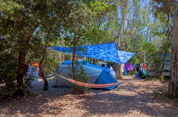 Emplacements tentes camping naturiste Corse