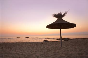 Coucher de soleil plage Corse - naturisme 