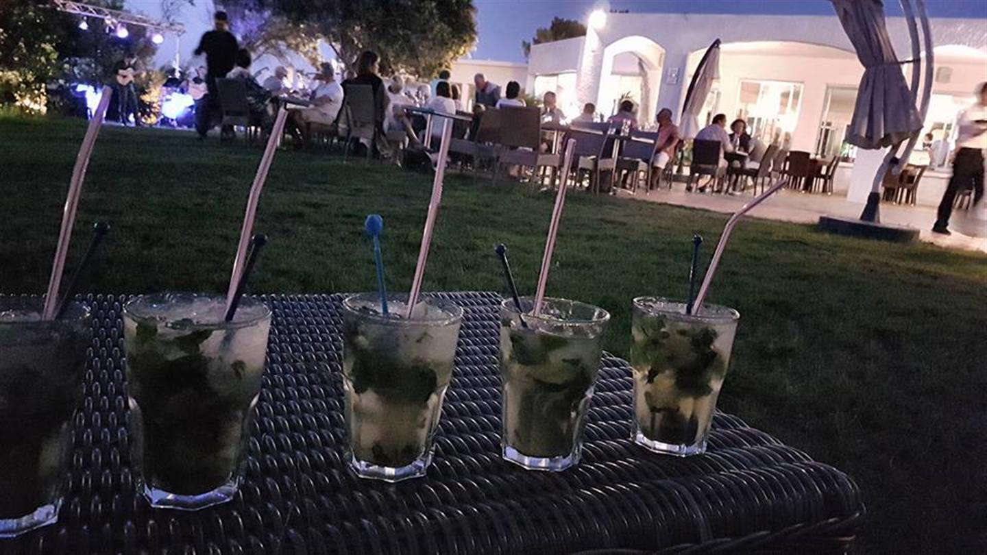 Concert et cocktail - Camping 4 étoiles de Bagheera, camping naturiste bord de mer 