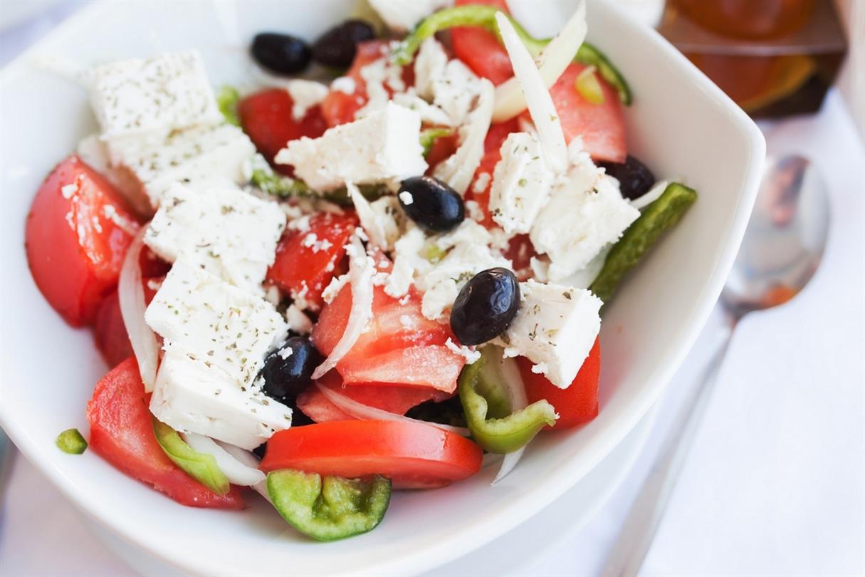Salade de legumes et feta - Vacances naturistes en Corse Bagheera