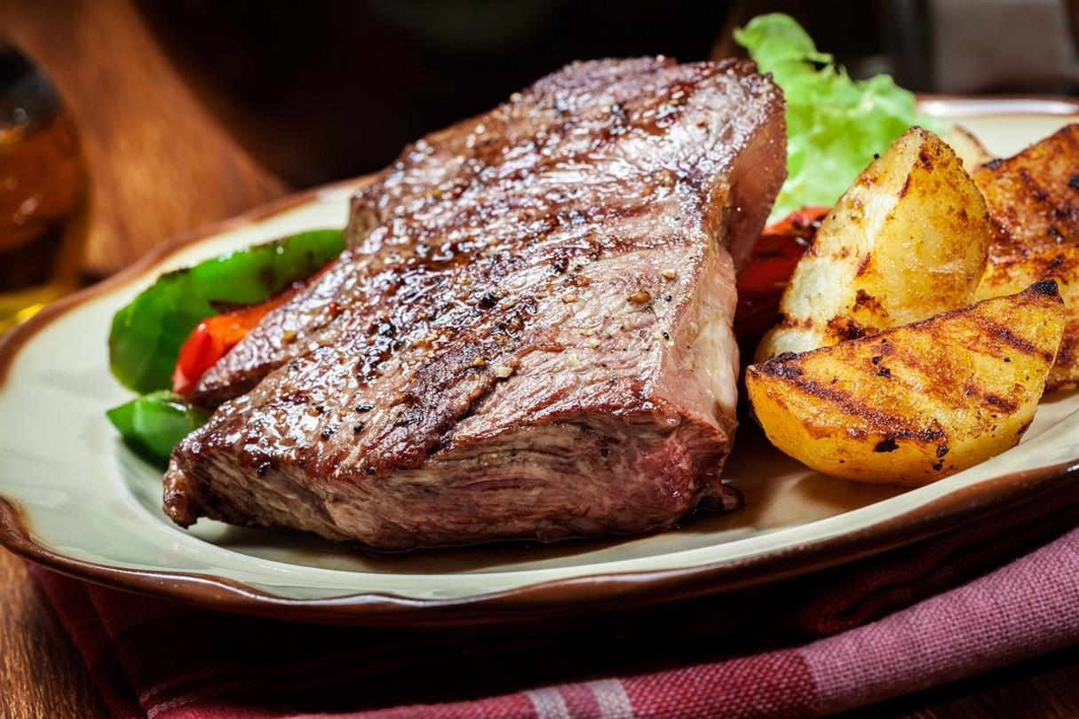 Filet de boeuf, gastronomie Corse - Sejour au domaine de Bagheera, camping naturiste en corse