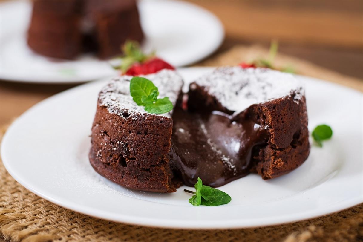 Dessert au chocolat fondant - Sejour naturiste Bagheera en Corse, camping naturiste corse