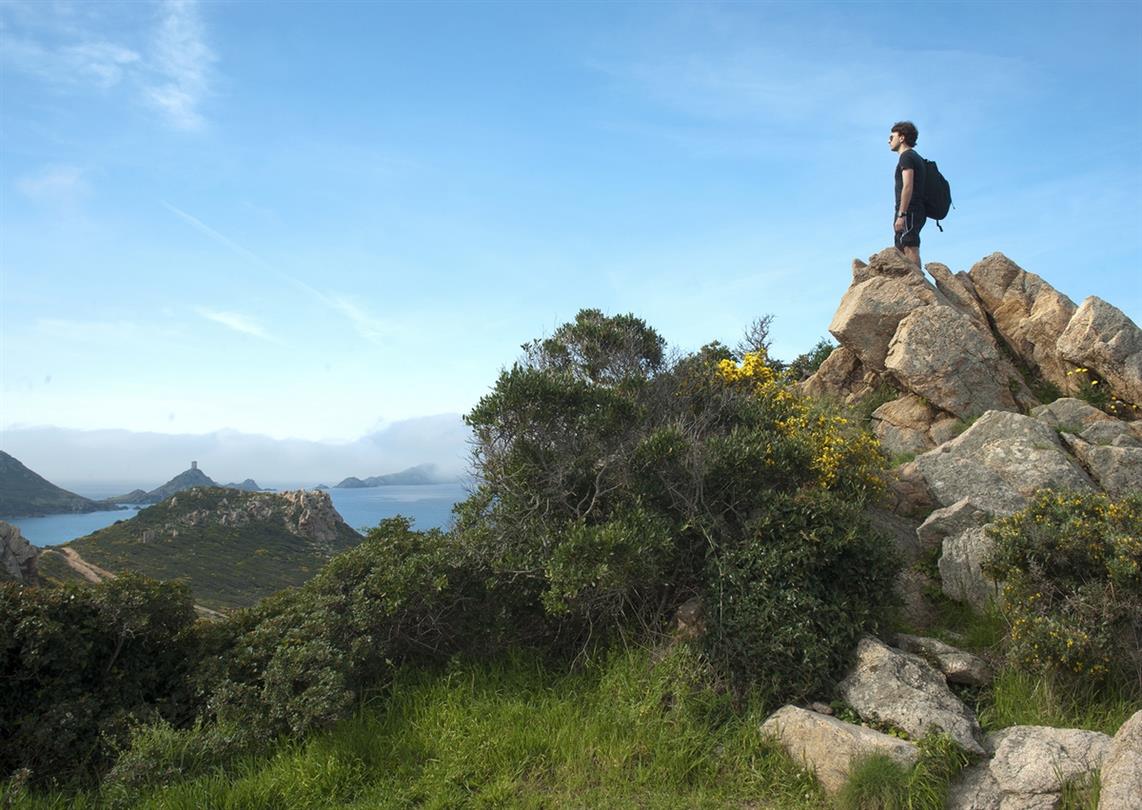 Balade aux iles sanguinaires - Domaine de Bagheera, camping naturiste corse  Crédit photo JC Attard