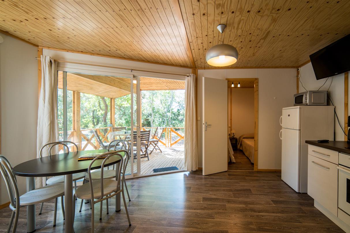 vacances naturistes corse - Bon plan camping naturiste corse 4 etoiles au bord de la Méditerranee