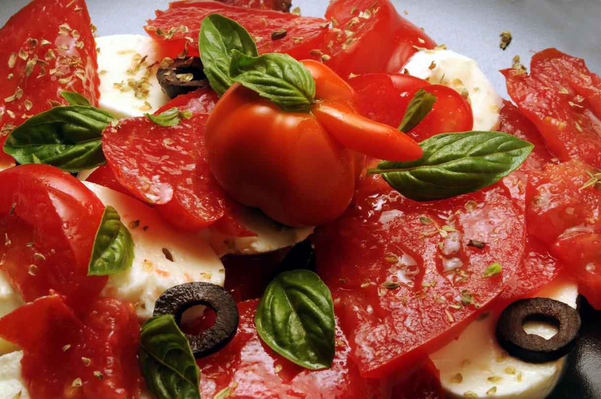 Salade de tomates - Camping naturiste corse - Domaine de Bagheera