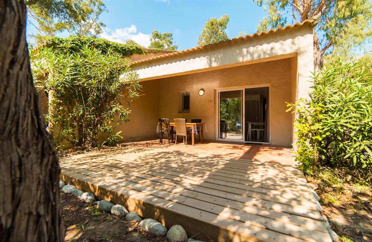 Terrasse type C - offre Printemps - Domaine Naturiste Corse