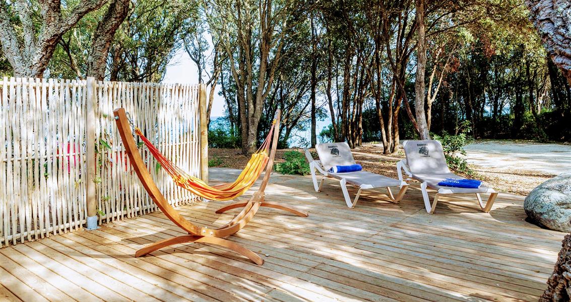 Terrasse bord de mer en bois