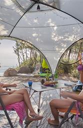 Offre camping naturiste corse, bord de mer 