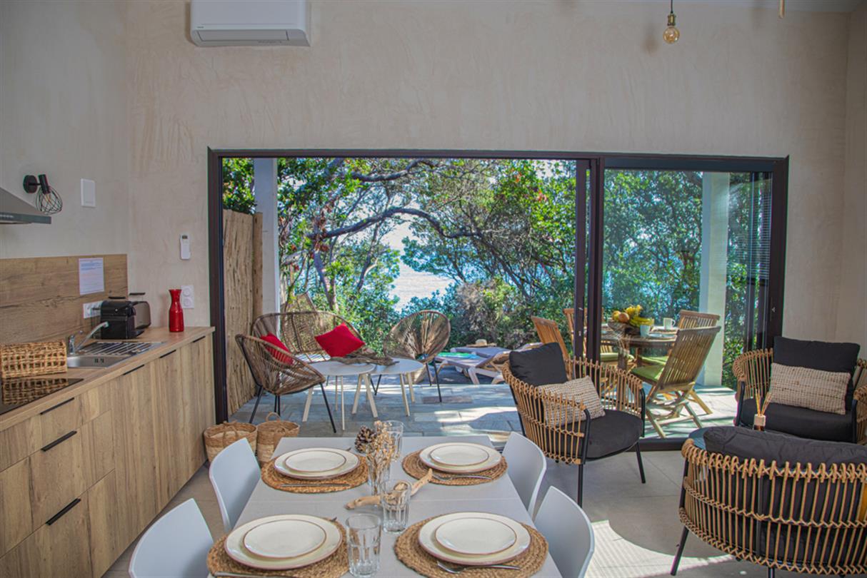 Promo séjour location naturiste corse 4 étoiles bord de mer