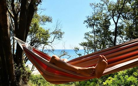 Location emplacement camping car camping naturiste Corse 