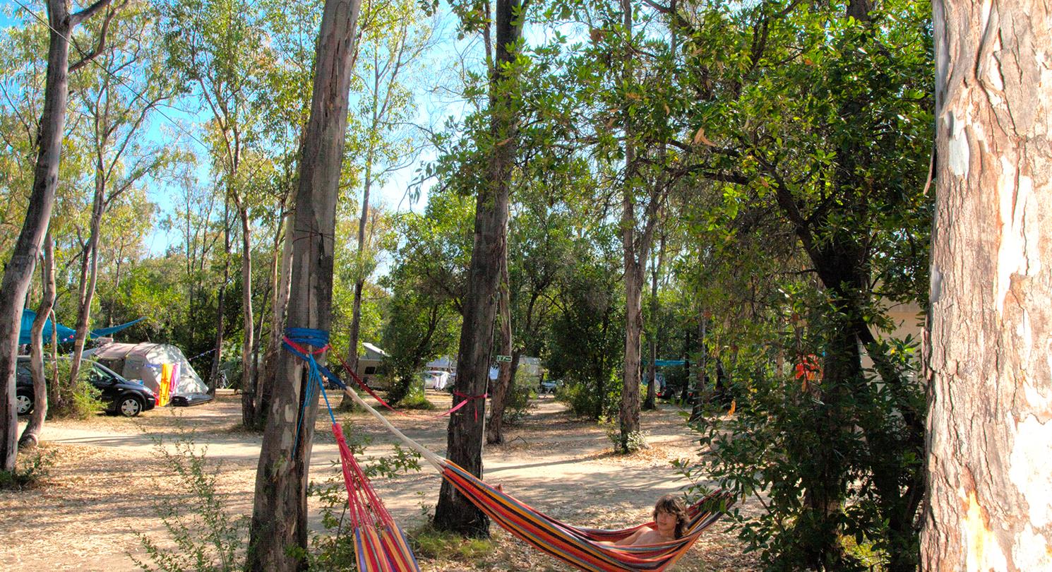 Location emplacement camping car camping naturiste Corse 