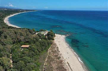 Location de vacances naturistes 4 étoiles à Bravone : caming, mini-villas, villas, chalets, lodges mobile homes - Domaine de Bagheera Corsica