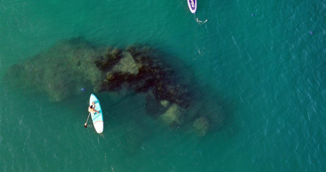 Location de paddle au camping naturiste corse, camping 4 étoiles au bord de la mer