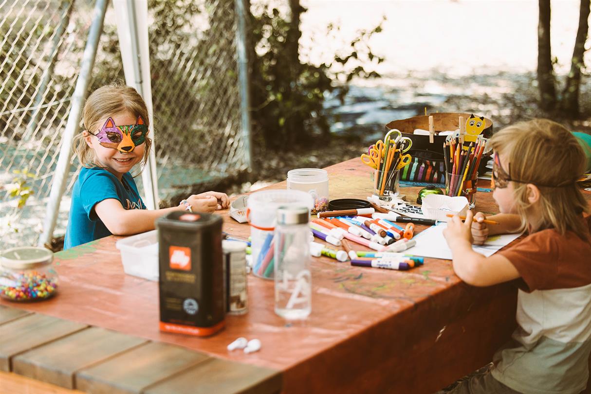 Atelier manuel enfants - Domaine naturiste de Bagheera